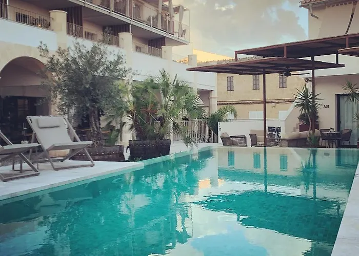 Ynaira hotel&Spa